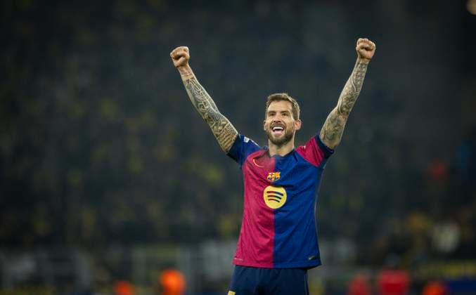 Dortmund, Germany 11th Dec 2024 Final jubilation Inigo Martinez Barca Borussia Dortmund FC Barcelona 11 12 2024