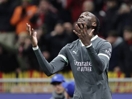 Milan v Stella Rossa Belgrado - Champions League 2024-2025 Match-Stadio Giuseppe Meazza-December 11, 2024 Tammy Abraham participates in the Champions League 2024-2025 match between Milan and Stella Rossa Belgrado in Milano, Italy, on December 11, 2024. Milano ITA Italy  Copyright: xLorisxRosellix originalFilename:roselli-milanvst241211_np96L.jpg