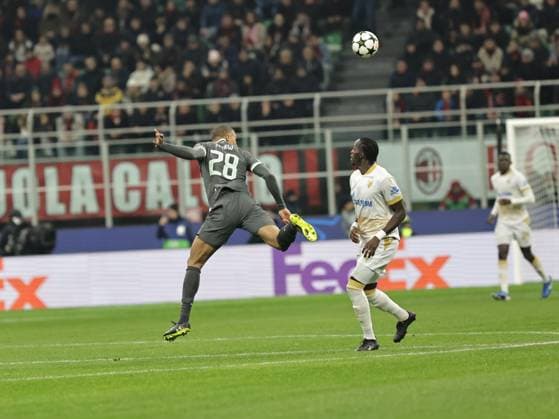 AC Milan v FK Crvena Zvezda - UEFA Champions League 2024 25 League Phase MD6 Malick Thiaw participates in the Champions League 2024-2025 match between Milan and Stella Rossa Belgrado in Milano, Italy, on December 11, 2024. Milano ITA Italy  Copyright: xLorisxRosellix originalFilename:roselli-milanvst241211_np5cb.jpg