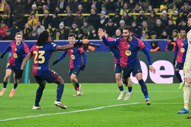 Goal celebration for 2 1 by Ferran Torres 7 FC Barcelona , Borussia Dortmund vs FC Barcelona , Soccer, Champions League, Matchday 6, 11 12 2024 Dortmund Nordrhein Westfalen Germany Copyright: xkolbert-press MarcxNiemeyerx
