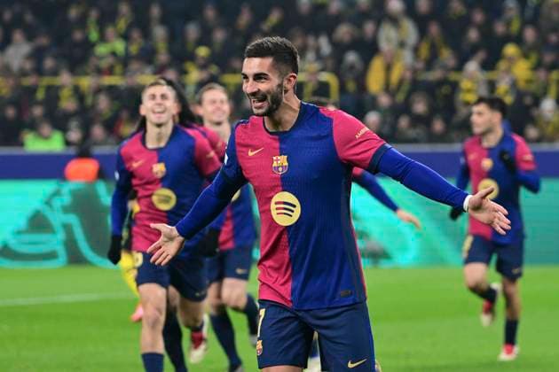 Goal celebration for 2 1 by Ferran Torres 7 FC Barcelona , Borussia Dortmund vs FC Barcelona , Soccer, Champions League, Matchday 6, 11 12 2024 Dortmund Nordrhein Westfalen Germany Copyright: xkolbert-press MarcxNiemeyerx