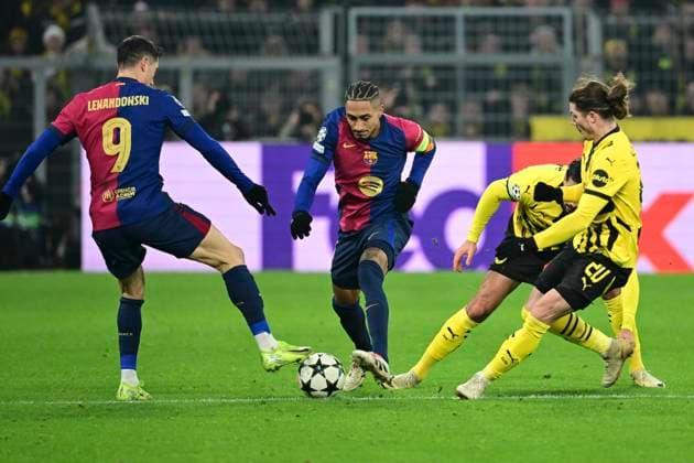 Raphinha 11 FC Barcelona , Borussia Dortmund vs FC Barcelona , Football, Champions League, Matchday 6, 11 12 2024 Dortmund Nordrhein Westfalen Germany Copyright: xkolbert-press MarcxNiemeyerx
