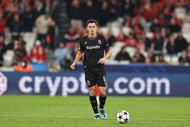 Nikola Moro (Bologna), DECEMBER 11, 2024 - Football Soccer : UEFA Champions League League phase match day 6 between SL Benfica 0-0 Bologna FC 1909 at the Estadio do SL Benfica in Lisbon, Portugal. Noxthirdxpartyxsales  (275942027)