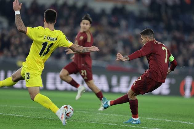 UEFA Europa League phase match day6 AS Roma vs Sporting Braga Roma™s Italian midfielder Lorenzo Pellegrini scores against brga during UEFA Europa League phase match day 6 match between AS Roma vs Sporting Braga at Olimpico stadium on December 12, 2024 in Rome, Italy. ABPH4740 Copyright: xAntonioxBalascox