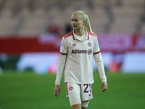 Munich, Germany, December 12, 2024 Soccer, Women, Champions League, Matchday 5, Season 2024 2025, FC Bayern Munich Juventus Turin, Campus Pernille Harder FC Bayern Munich Head, upper body, standing