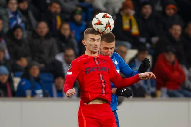 Florin Tanase FCSB Bucharest, 07 and Pavel Kaderabek TSG Hoffenheim, 03 in a header duel , Soccer, UEFA Europa League, Matchday 6, 2024 2025, TSG Hoffenheim vs FCSB Bucharest, 12 12 2024, Rhein Neckar Arena, Sinsheim, Germany Sinsheim Rhein Neckar Arena Baden Württemberg Germany Copyright: xGrantxHubbsx