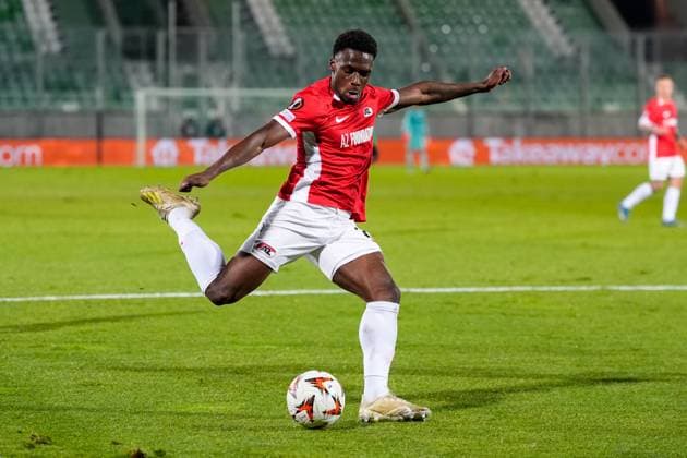 2024-12-12 Ludogorets v AZ Alkmaar - UEFA Europa League 2024 25 League Phase MD6 RAZGRAD, BULGARIA - DECEMBER 12: Ernest Poku of AZ takes a shot during a UEFA Europa League 2024 25 League Phase MD6 match between Ludogorets and AZ Alkmaar at Huvepharma Arena on December 12, 2024 in Razgrad, Bulgaria. Razgrad Huvepharma Arena Bulgaria Content not available for redistribution in The Netherlands directly or indirectly through any third parties. Copyright: xEdxvanxdexPolx