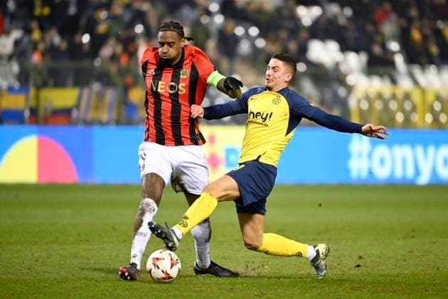 Royale Union Saint-Gilloise v Nice - UEFA Europa League BRUSSELS, BELGIUM - DECEMBER 12 : Pablo Rosario of Nice and Ivanovic Franjo forward of Royale Union Saint-Gilloise during the UEFA Europa League 2024 25 League Phase MD6 match between Royale Union Saint-Gilloise and Nice on December 12, 2024 in Brussels, Belgium, 12 12 2024 Brussels Belgium  Copyright: xVincentxKalutx