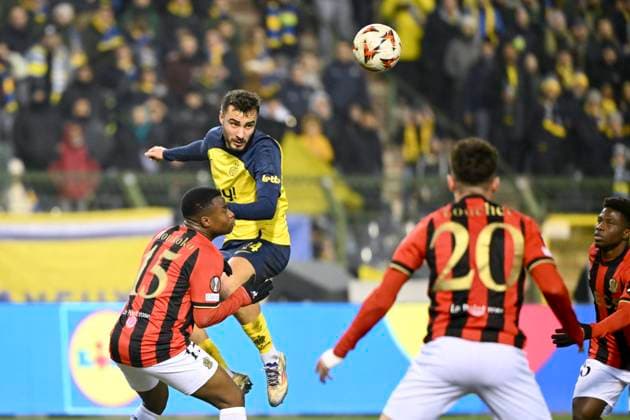 Royale Union Saint-Gilloise v Nice - UEFA Europa League BRUSSELS, BELGIUM - DECEMBER 12 : Vanhoutte Charles midfielder of Royale Union Saint-Gilloise during the UEFA Europa League 2024 25 League Phase MD6 match between Royale Union Saint-Gilloise and Nice on December 12, 2024 in Brussels, Belgium, 12 12 2024 Brussels Belgium  Copyright: xVincentxKalutx