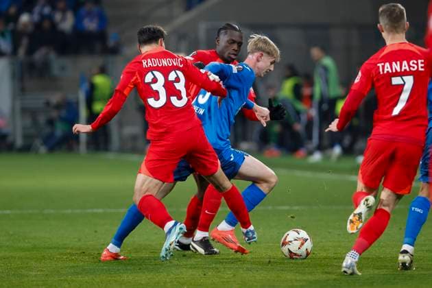 Risto Radunovic FCSB Bucharest, 33 , Joyskim Dawa FCSB Bucharest, 05 and Max Moerstedt TSG Hoffenheim, 33 fighting for the ball , Football, UEFA Europa League, Matchday 6, 2024 2025, TSG Hoffenheim vs FCSB Bucharest, 12 12 2024, Rhein Neckar Arena, Sinsheim, Germany Sinsheim Rhein Neckar Arena Baden Württemberg Germany Copyright: xGrantxHubbsx