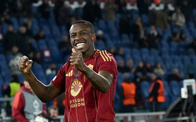 December 12, 2024, Rome, ITALY: AS Roma s Saud Abdulhamid celebrates after scoring the 2-0 goal during the UEFA Europa League group stage round 6 soccer match between AS Roma and SC Braga at Olimpico stadium in Rome, Italy, 12 December 2024. ANSA ETTORE FERRARI. UEFA Europa League - AS Roma vs SC Braga  - ZUMAa110 20241212_zaf_a110_064 Copyright: xEttorexFerrarix