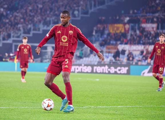 December 12, 2024, Roma, Lazio, ITALY: 12 12 2024 Rome, Stadio Olimpico, football match valid for UEFA Europa League 2024 24 between AS Roma vs FC Sporting Braga.In photo: Evan ndicka of Roma AS Roma ITALY - ZUMAs236 20241212_aap_s236_071 Copyright: xFabioxSassox