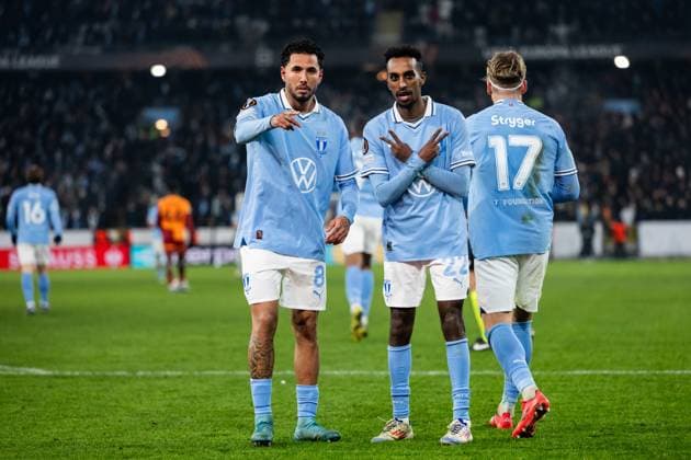 241212 Sergio Pena and Taha Ali of Malmö FF celebrate after 2 2 during the UEFA Europa League football match between Malmö FF and Galatasaray on December 12, 2024 in Malmö Photo Petter Arvidson BILDBYRAN kod PA PA0940 fotboll football soccer fotball uefa europa league europa league malmö ff galatasaray bbeng jubel  Copyright: PETTERxARVIDSON BB241212PA142