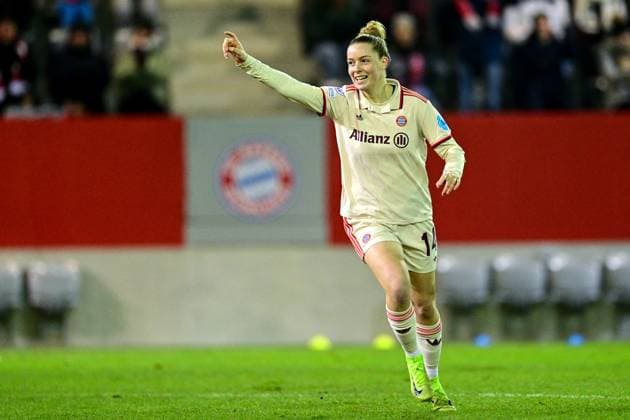 Goalscorer Alara SEHITLER FC Bayern Munich, FCB, 14 with goal celebration, cheering, goal celebration, celebrate the goal, goal, celebration, cheering about the goal to 4 0, optimistic, cropped, full body, single image, action, action, 12 12 2024, Munich Germany , Football, UEFA Womens Champions League, Group C, FC Bayern Munich Juventus Turin xslx
