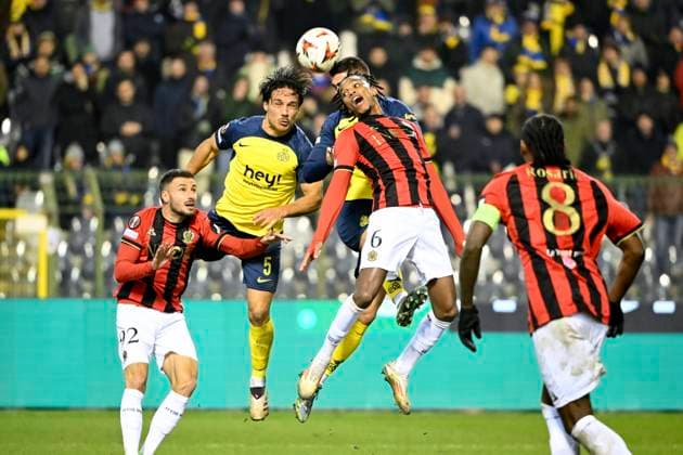 Royale Union Saint-Gilloise v Nice - UEFA Europa League BRUSSELS, BELGIUM - DECEMBER 12 : Mac Allister Kevin defender of Royale Union Saint-Gilloise and Hicham Boudaoui of Nice during the UEFA Europa League 2024 25 League Phase MD6 match between Royale Union Saint-Gilloise and Nice on December 12, 2024 in Brussels, Belgium, 12 12 2024 Brussels Belgium  Copyright: xVincentxKalutx