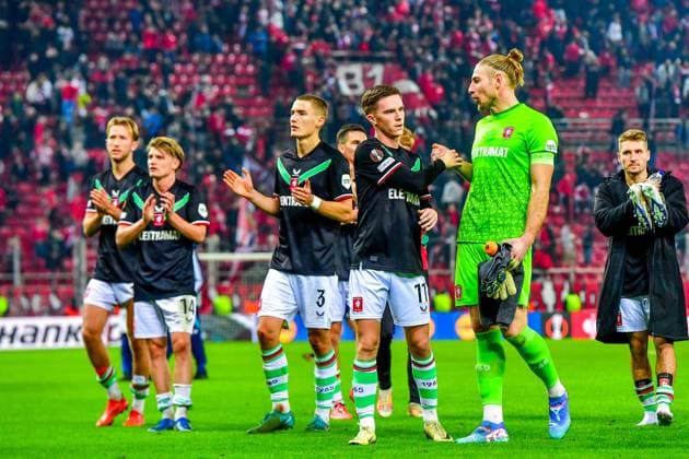 Athens, Georgios Karaiskakis Stadium , 12-12-2024 , season 2024 2025, Europa League during the match Olympiacos - Twente , Players of Twente after the match, FC Twente player Daan Rots , FC Twente goalkeeper Lars Unnerstall , FC Twente player Gustaf Lagerbielke Olympiacos - Twente  x27001012x Copyright: