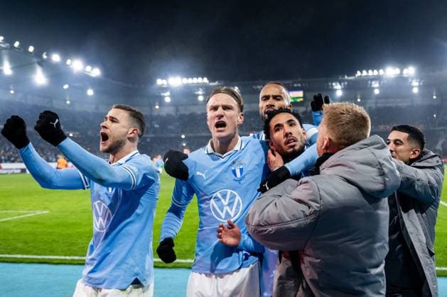 241212 Gabriel Busanello, Erik Botheim, Sergio Pena and Isaac Kiese Thelin of Malmö FF celebrates after 2 2 during the UEFA Europa League football match between Malmö FF and Galatasaray on December 12, 2024 in Malmö Photo Petter Arvidson BILDBYRAN kod PA PA0940 fotboll football soccer fotball uefa europa league europa league malmö ff galatasaray bbeng jubel  Copyright: PETTERxARVIDSON BB241212PA153