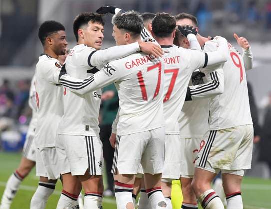 Manchester players celebrate after winning the football Europa League 6th round match Viktoria Plzen vs Manchester United, ManU in Pilsen, Czech Republic, December 12, 2024. (CTKxPhoto MiroslavxChaloupka) CTKPhotoP2024121208048  CTKPhotoP2024121208048