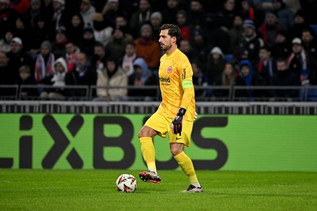 12 12 2024, xjhx, Football UEFA Europa League, Olympique Lyon Eintracht Frankfurt emspor, v l Kevin Trapp Eintracht Frankfurt DFL DFB REGULATIONS PROHIBIT ANY USE OF PHOTOGRAPHS as IMAGE SEQUENCES and or QUASI VIDEO Lyon