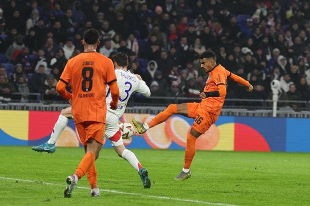 2024 12 12 6 Matchday UEFA Europa League Olympique Lyonnais Eintracht Frankfurt v l , Ansgar Knauff Eintracht Frankfurt scores the goal to 0 1 DFL REGULATIONS PROHIBIT ANY USE OF PHOTOGRAPHS AS IMAGE SEQUENCES AND OR QUASI VIDEO Copyright: JoaquimxFerreira