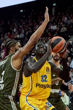 EuroLeague Basketball, FC Bayern Munich Basketball vs Maccabi Playtika Tel Aviv, Munich FC Bayern Basketball, Tel Aviv Maccabi Playtika, 2024 12 12 in Munich SAP Garden GABRIEL WENYEN Maccabi Playtika Tel Aviv MTA32F , BOOKER Devin FC Bayern Basketball FCBB31C sportworld Munich SAP Garden Bayern Germany