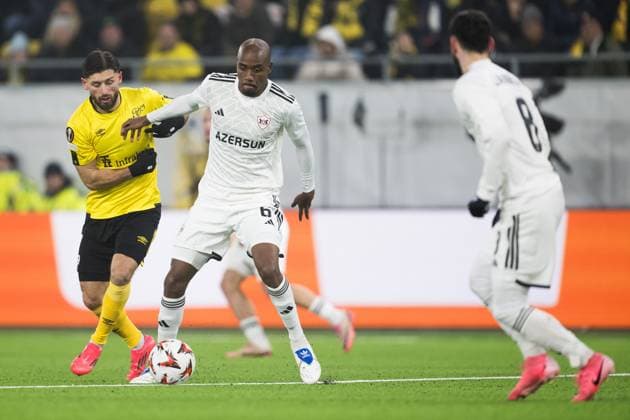241212 Arber Zeneli of Elfsborg and Julio Romao of Qarabag during the Europa League match between Elfsborg and Qarabag on December 12, 2024 in Boras Photo Jörgen Jarnberger BILDBYRAN COP 112 JJ0423 fotboll football soccer fotball uefa europa league europa league elfsborg qarabag bbeng  Copyright: JÖRGENxJARNBERGER BB241212JJ026