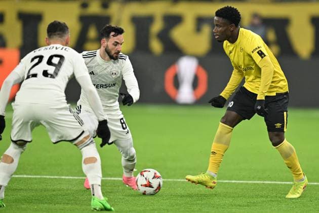 BORAS, SWEDEN 20241212 Elfsborgs Michael Baidoo right and Qarabags Marko Jankovic 8 during Thursdays Europe League soccer match between IF Elfsborg and Qarabag FK at Boras arena BORAS SWEDEN x9200x  Copyright: xBjörnxLarssonxRosvall TTx EUROPE LEAGUE ELFSBORG-QARABAG
