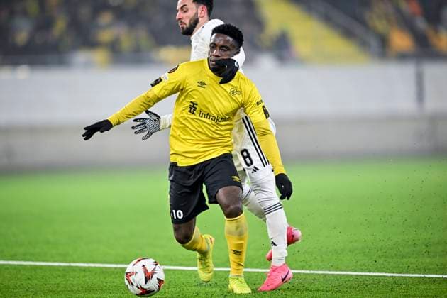 BORAS, SWEDEN 20241212 Elfsborgs Michael Baidoo 19 and Qarabags Marko Jankovic 8 during Thursdays Europe League soccer match between IF Elfsborg and Qarabag FK at Boras arena BORAS SWEDEN x9200x  Copyright: xBjörnxLarssonxRosvall TTx EUROPE LEAGUE ELFSBORG-QARABAG