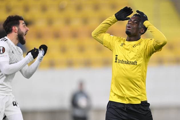 BORAS, SWEDEN 20241212 Elfsborgs Michael Baidoo th mopes over a missed chance, Qarabags Elvin Jafarguliyev cheers over the same during Thursdays Europe League soccer match between IF Elfsborg and Qarabag FK at Boras arena BORAS SWEDEN x9200x  Copyright: xBjörnxLarssonxRosvall TTx EUROPE LEAGUE ELFSBORG-QARABAG