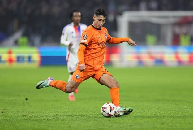 12 12 2024, Football UEFA Europa League, Olympique Lyon Eintracht Frankfurt, emonline, emspor, v l , Fares Chaibi Eintracht Frankfurt DFL DFB REGULATIONS PROHIBIT ANY USE OF PHOTOGRAPHS AS IMAGE SEQUENCES AND OR QUASI VIDEO xdcx Copyright: HMBxMedia Claus