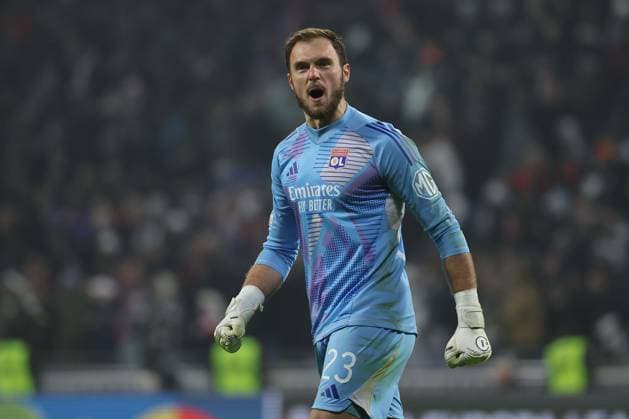 2024 12 12 6 Matchday UEFA Europa League Olympique Lyonnais Eintracht Frankfurt v l , Goalkeeper, Goalkeeper Lucas Perri Olympique Lyonnais Torjubel, Goal celebration, celebrate the goal DFL REGULATIONS PROHIBIT ANY USE OF PHOTOGRAPHS AS IMAGE SEQUENCES AND OR QUASI VIDEO Copyright: JoaquimxFerreira