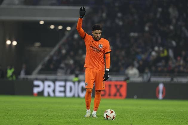 2024 12 12 6 Matchday UEFA Europa League Olympique Lyonnais Eintracht Frankfurt v l , Omar Marmoush Eintracht Frankfurt on free kick DFL REGULATIONS PROHIBIT ANY USE OF PHOTOGRAPHS AS IMAGE SEQUENCES AND OR QUASI VIDEO Copyright: JoaquimxFerreira