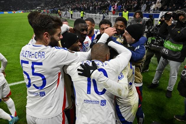 12 12 2024, xjhx, Football UEFA Europa League, Olympique Lyon Eintracht Frankfurt emspor, v l Goal celebration after the goal to celebrate the goal celebrate 3 1 by Ernest Nuamah Olympique Lyon DFL DFB REGULATIONS PROHIBIT ANY USE OF PHOTOGRAPHS as IMAGE SEQUENCES and or QUASI VIDEO Lyon