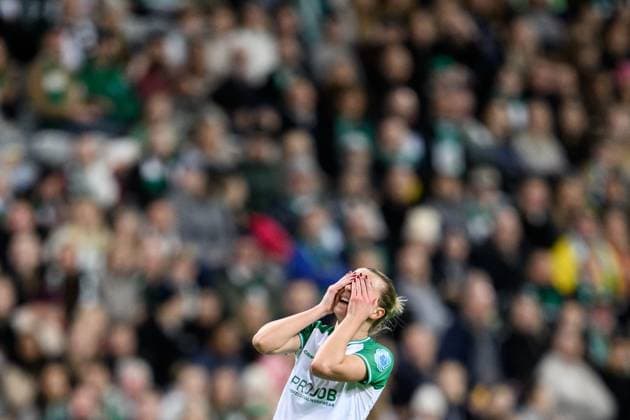 241212 Thea Sorbo of Hammarby looks dejected during the UEFA Women s Champions League football match between Hammarby and Barcelona on December 12, 2024 in Stockholm Photo Jesper Zerman BILDBYRAN kod JZ JZ0598 fotboll football soccer fotball uefa womens champions league hammarby barcelona dam bbeng bbauto depp  Copyright: JESPERxZERMAN BB241212JZ073