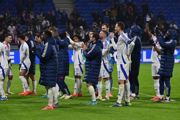 12 12 2024, xjrdrx, Football UEFA Europa League, Olympique Lyon Eintracht Frankfurt emspor, v l jubilation, joy about the victory at Lyon DFL DFB REGULATIONS PROHIBIT ANY USE OF PHOTOGRAPHS as IMAGE SEQUENCES and or QUASI VIDEO Lyon