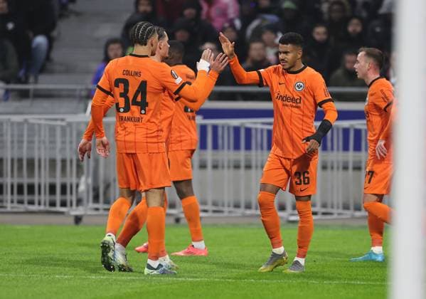 12 12 2024, Football UEFA Europa League, Olympique Lyon Eintracht Frankfurt, emonline, emspor, v l , Goal celebration to 0 1 by Ansgar Knauff Eintracht Frankfurt , Pharell Nnamdi Collins Eintracht Frankfurt , Goal celebration, celebrate the goal DFL DFB REGULATIONS PROHIBIT ANY USE OF PHOTOGRAPHS AS IMAGE SEQUENCES AND OR QUASI VIDEO xdcx Copyright: HMBxMedia Claus