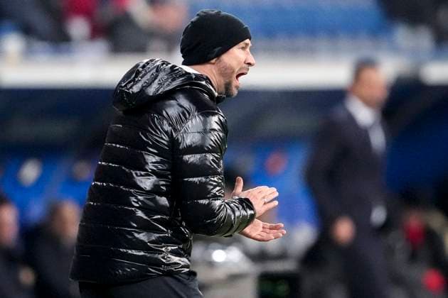 Christian Ilzer coach, head coach, Hoffenheim , gives instructions, gestures, gesticulates with arms, single image, single photo, action, action, is angry, shouts, shouts, shouting, shouting, 12 12 2024, Sinsheim Germany , Football, UEFA Europa League, Group stage, TSG 1899 Hoffenheim FCSB Bucharest, 12 12 2024, Sinsheim Germany , Football, UEFA Europa League, Group stage, TSG 1899 Hoffenheim FCSB Bucharest, DFB DFL REGULATIONS PROHIBIT ANY USE OF PHOTOGRAPHS AS IMAGE SEQUENCES AND OR QUASI VIDEO xozx