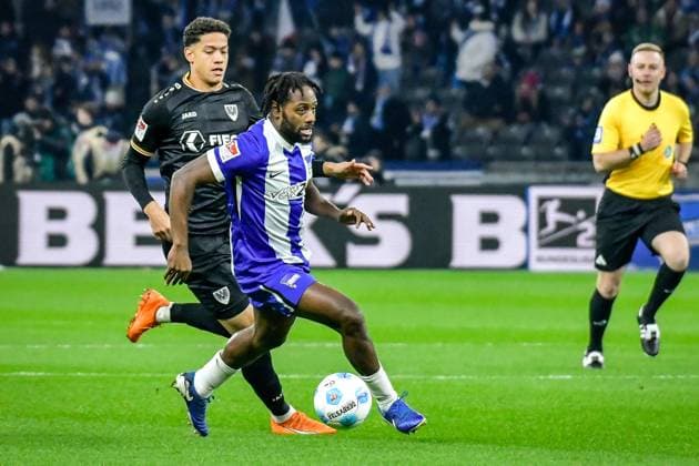 Soccer 2 Bundesliga Hertha BSC Berlin Preußen Münster 13 12 2024, xdanx, Soccer 2 Bundesliga Hertha BSC Berlin Preußen Münster v l Andras Nemeth SC Preußen Muenster 28 ,Deyovaisio Zeefuik Hertha BSC 42 ,Zweikampf, Duell, Kampf, tackle DFL DFB REGULATIONS PROHIBIT ANY USE OF PHOTOGRAPHS as IMAGE SEQUENCES and or QUASI VIDEO Daniel Lakomski Mix1 Berlin Olympiastadion Berlin Berlin Germany EN Copyright: xDanielxLakomskix