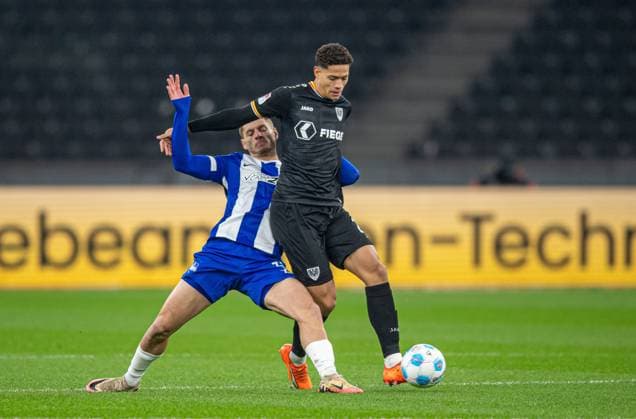 Soccer, Men, Season 2024 2025, 2 Bundesliga 16 Matchday , Hertha BSC SC Preußen Münster, v l Marton Dardai Hertha BSC , Andras Nemeth Münster , 13 12 2024, Copyright: xSebastianxRäppold MatthiasxKochx