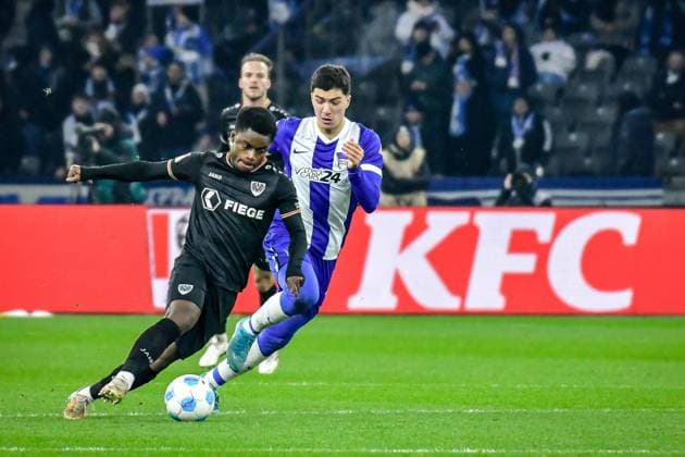 Soccer 2 Bundesliga Hertha BSC Berlin Preußen Münster 13 12 2024, xdanx, Soccer 2 Bundesliga Hertha BSC Berlin Preußen Münster v l Daniel Kyerewaa SC Preußen Muenster 7 ,Ibrahim Maza Hertha BSC 10 ,Zweikampf, Duell, Kampf, tackle DFL DFB REGULATIONS PROHIBIT ANY USE OF PHOTOGRAPHS as IMAGE SEQUENCES and or QUASI VIDEO Daniel Lakomski Mix1 Berlin Olympiastadion Berlin Berlin Germany EN Copyright: xDanielxLakomskix