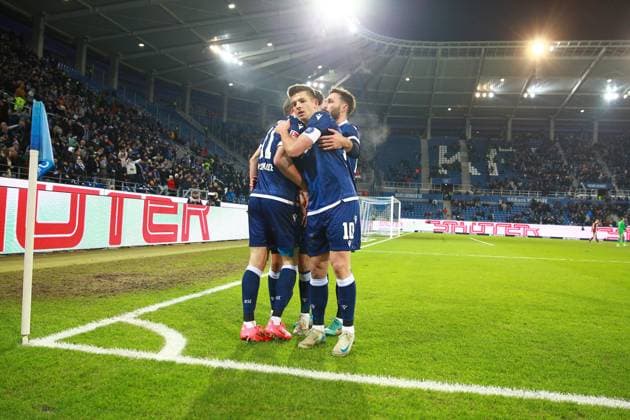 13 12 2024, xrekx, Fußball 2 Bundesliga, Karlsruher SC Jahn Regensburg emspor, v l Budu Zivzivadze Karlsruher SC bejubebt das 1 1 mit Dzenis Burnic Karlsruher SC Fabian Schleusener Karlsruher SC Marvin Wanitzek Karlsruher SC DFL DFB REGULATIONS PROHIBIT ANY USE OF PHOTOGRAPHS as IMAGE SEQUENCES and or QUASI VIDEO Karlsruhe