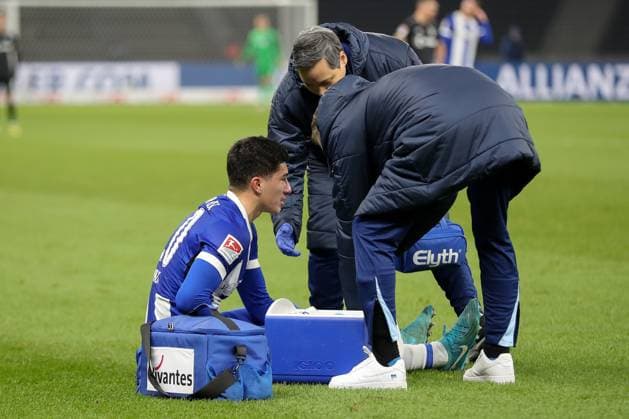 13 12 2024, xtgx, Soccer 2 Bundesliga, Hertha BSC Berlin Preussen Muenster emspor, v l Ibrahim Maza Hertha, 10 injured, injury DFL DFB REGULATIONS PROHIBIT ANY USE OF PHOTOGRAPHS as IMAGE SEQUENCES and or QUASI VIDEO Berlin