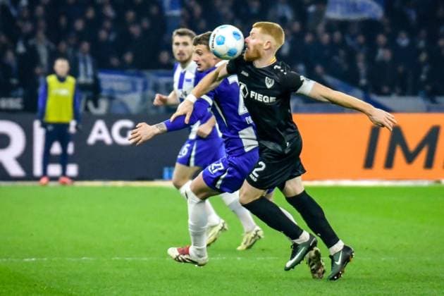 Soccer 2 Bundesliga Hertha BSC Berlin Preußen Münster 13 12 2024, xdanx, Soccer 2 Bundesliga Hertha BSC Berlin Preußen Münster v l Michael Cuisance Hertha BSC 27 ,Mikkel Kirkeskov SC Preußen Muenster 2 , z DFL DFB REGULATIONS PROHIBIT ANY USE OF PHOTOGRAPHS as IMAGE SEQUENCES and or QUASI VIDEO Daniel Lakomski Mix1 Berlin Olympiastadion Berlin Berlin Germany EN Copyright: xDanielxLakomskix