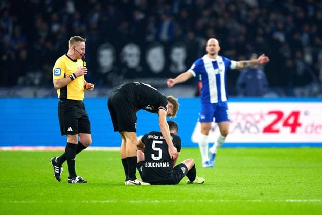 Yassine Bouchama SC Preussen Muenster, 05 , by foul on the ground, yellow card for Michael Cuisance Hertha BSC, 27 , GER, Hertha BSC vs SC Preussen Muenster, Soccer Men, 2 Bundesliga, Season 2024 2025, Matchday 16, 13 12 2024 DFL REGULATES PROHIBIT ANY USE OF PHOTOGRAPHS AS IMAGE SEQUENCES AND OR QUASI VIDEO GER, Hertha BSC vs SC Preussen Muenster, Soccer men, 2 Bundesliga, Season 2024 2025, 16 Matchday, 13 12 2024 Berlin Copyright: xEibner-Pressefotox xClaudiusxRauchx EP_CRH