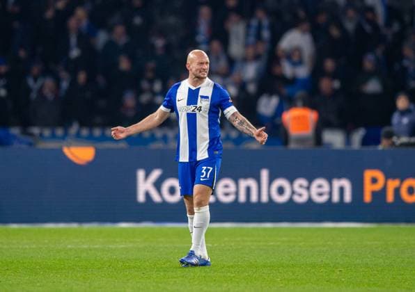 Football, Men, Season 2024 2025, 2 Bundesliga 16 Matchday , Hertha BSC SC Preußen Münster, Toni Leistner Hertha BSC , Disappointment after conceding 1 2, 13 12 2024, Copyright: xSebastianxRäppold MatthiasxKochx