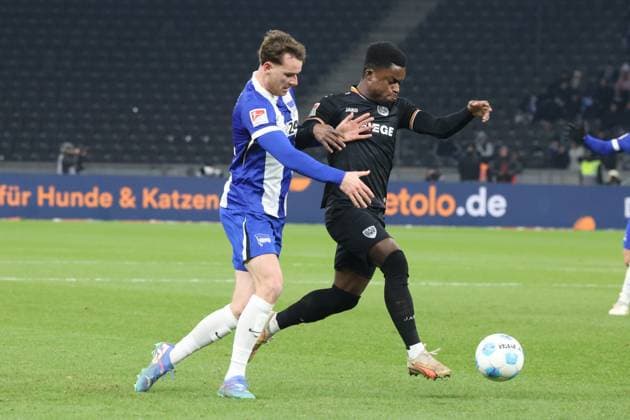 DEU, DFL, 2 FBL, Hertha BSC vs Preussen Muenster, 13 12 2024, Berliner Olympiastadion, Berlin, DEU, DFL, 2 FBL, Hertha BSC vs Preussen Muenster, im Bild 1 1 durch Daniel Kyerewaa Preussen Muenster 7 , Pascal Klemens Hertha BSC Berlin 41 DFL regulations prohibit any use of Photographs as image sequences and or quasi video Foto Juergen Engler nordphoto GmbH nordphotoxGmbHx xEngler nph00076