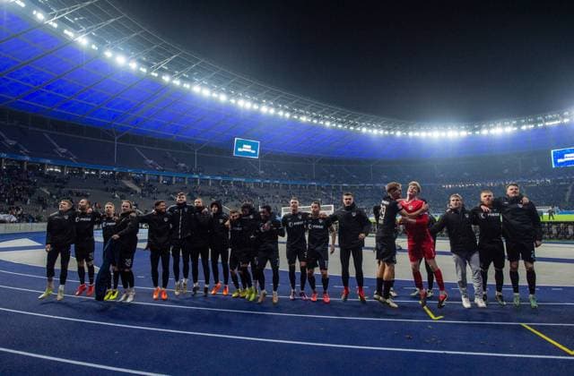 Soccer, Men, Season 2024 2025, 2 Bundesliga 16 Matchday , Hertha BSC SC Preußen Münster, Münster cheers after the final whistle, 13 12 2024, Copyright: xSebastianxRäppold MatthiasxKochx