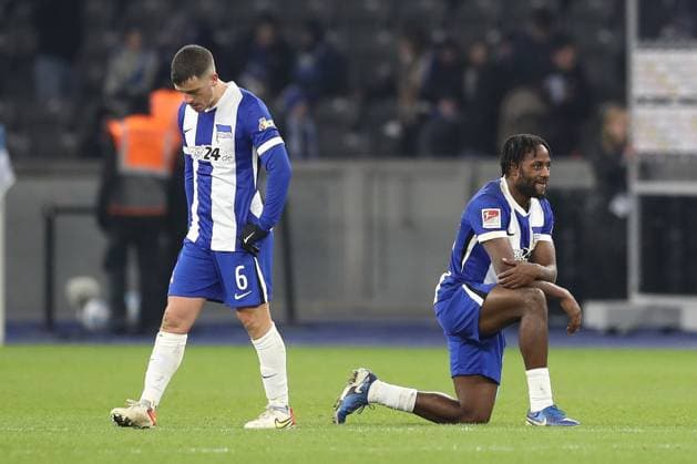 13 12 2024, xtgx, Football 2 Bundesliga, Hertha BSC Berlin Preussen Muenster emspor, v l Diego Demme Hertha, 6 , Deyovaisio Zeefuik Hertha, 42 disappointed, looks disappointed, dejected, disappointed DFL DFB REGULATIONS PROHIBIT ANY USE OF PHOTOGRAPHS as IMAGE SEQUENCES and or QUASI VIDEO Berlin
