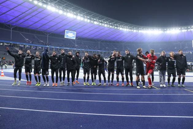 13 12 2024, xtgx, Soccer 2 Bundesliga, Hertha BSC Berlin Preussen Muenster emspor, v l Muenster jubilation over the victory, jubilation after the end of the match DFL DFB REGULATIONS PROHIBIT ANY USE OF PHOTOGRAPHS as IMAGE SEQUENCES and or QUASI VIDEO Berlin