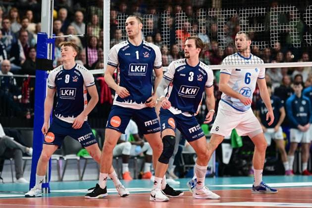 Volleyball I Men I Season 2024 2025 I Bundesliga I 12 Matchday I SVG Lüneburg VfB Friedrichshafen I 13 12 2024 Here you can already tell from the faces whether the ball was in Oskar Alve Espeland 9, SVG Lüneburg , Simon Torwie 1, SVG Lüneburg and Michael Patrick Wright 3, SVG Lüneburg are disappointed Cheers, excitement, enthusiasm, euphoria, joy, happiness, cheerfulness at Michal Superlak 6, VfB Friedrichshafen Lüneburg LKH Arena Niedersachsen Germany Copyright: xLobeca AndreasxHannigx